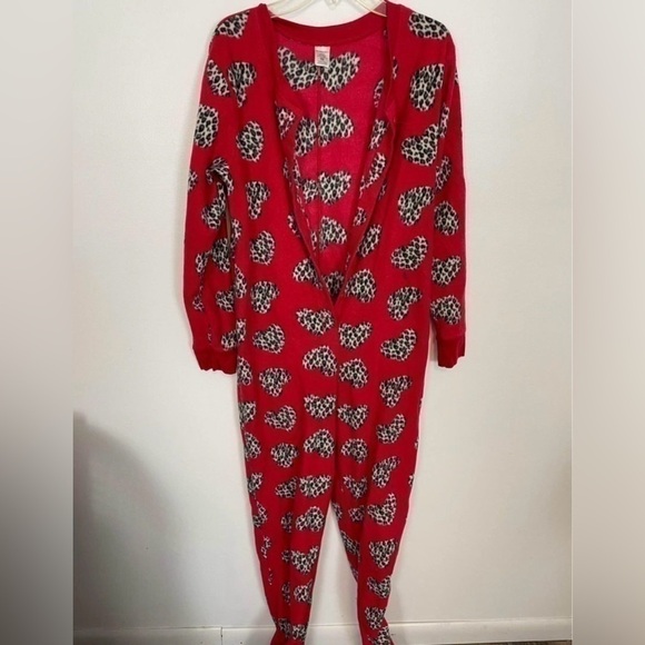 Red Heart Onesie M - Picture 1 of 5